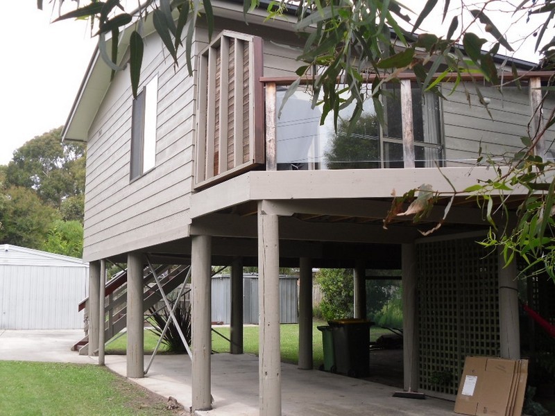 2 Hamilton Street, Inverloch VIC 3996