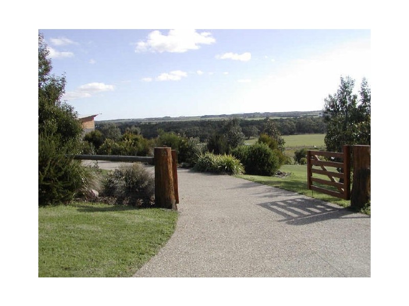 Lot 2/(No 20) Henderson Court, Inverloch VIC 3996