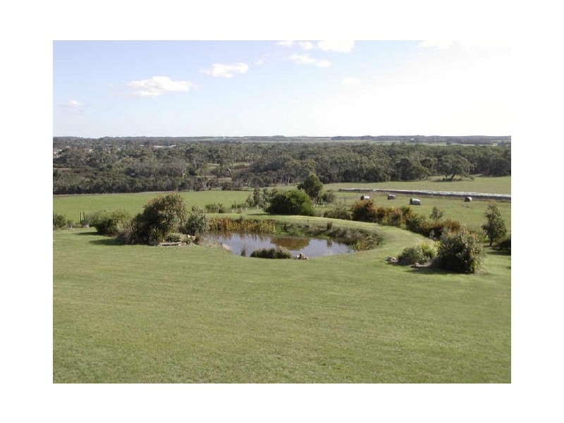 Lot 2/(No 20) Henderson Court, Inverloch VIC 3996