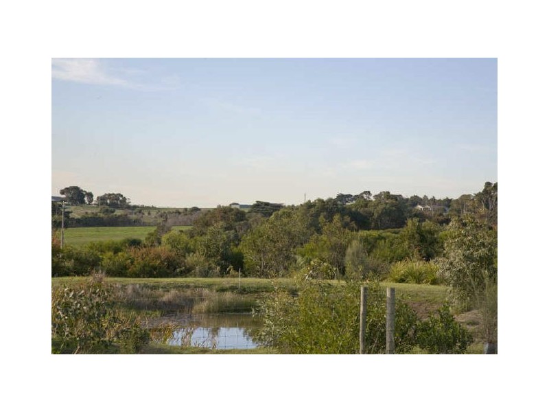 Lot 2/(No 20) Henderson Court, Inverloch VIC 3996