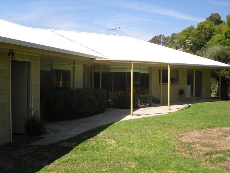 10 Streeton Court, Inverloch VIC 3996
