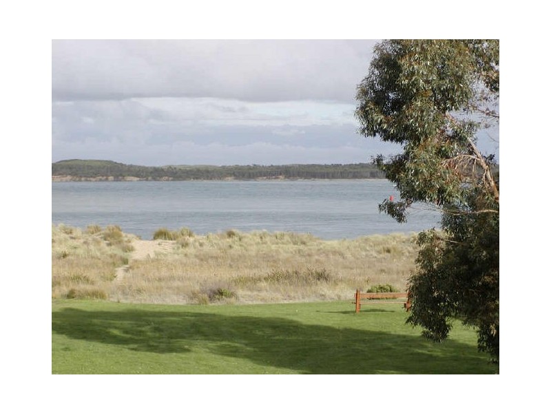 47 The Esplanade, Inverloch VIC 3996