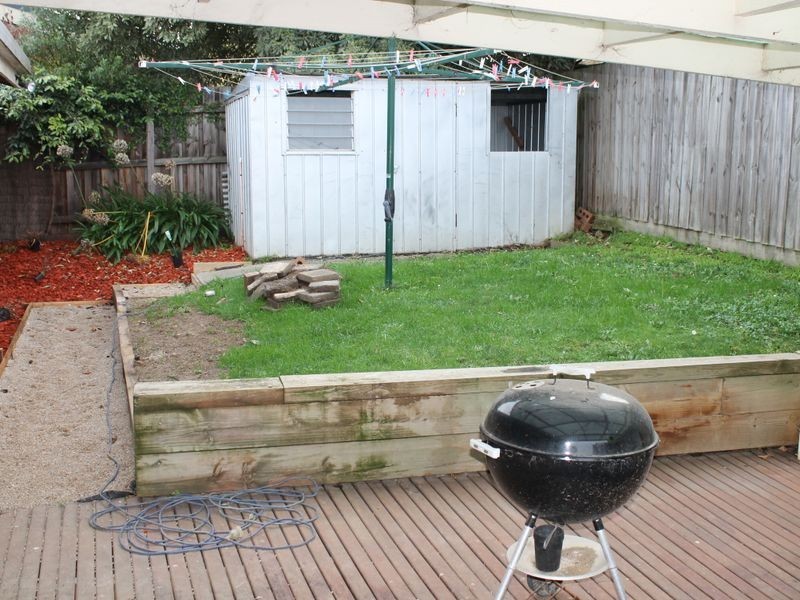 22 Blair Crescent, Leongatha VIC 3953