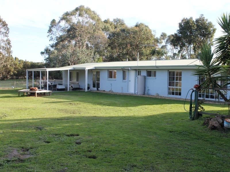 37 Pennell Court, Wattle Bank VIC 3995