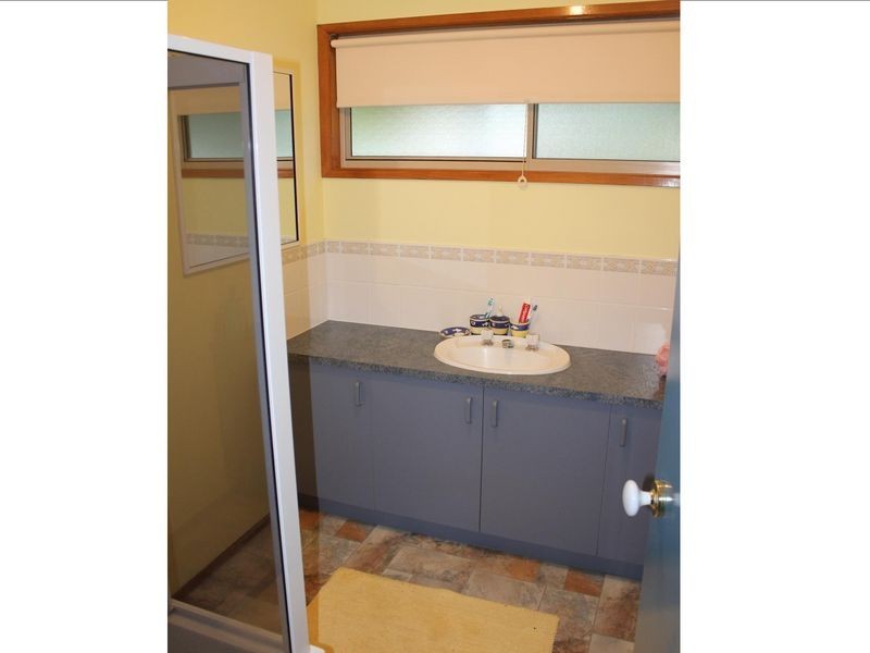 2 Nation Court, Inverloch VIC 3996