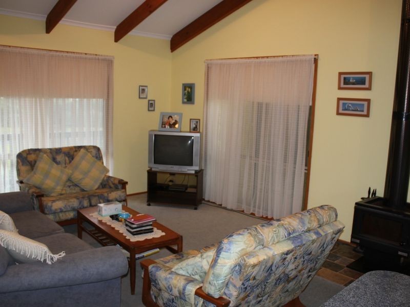 2 Nation Court, Inverloch VIC 3996