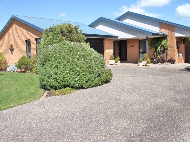 1 Golders Green, Inverloch VIC 3996