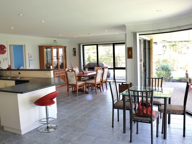 1 Golders Green, Inverloch VIC 3996