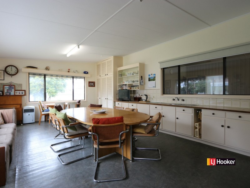 19 Anderson Avenue, Inverloch VIC 3996