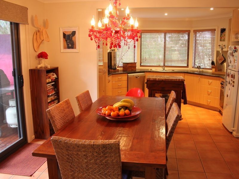 25 Anderson Avenue, Inverloch VIC 3996