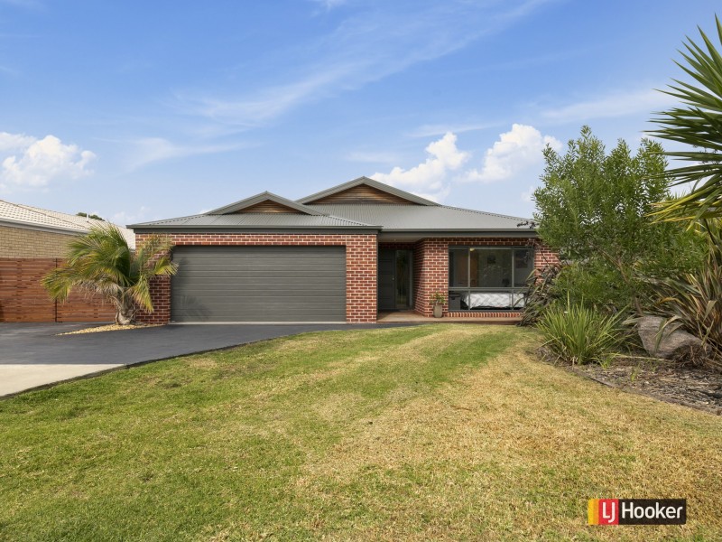 16 Lavender Place, Inverloch VIC 3996