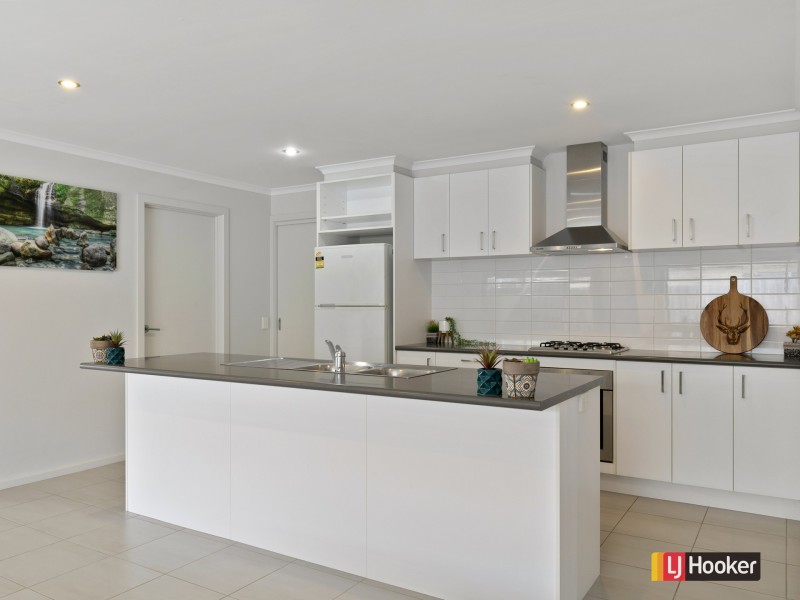 16 Lavender Place, Inverloch VIC 3996