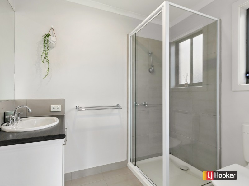 16 Lavender Place, Inverloch VIC 3996