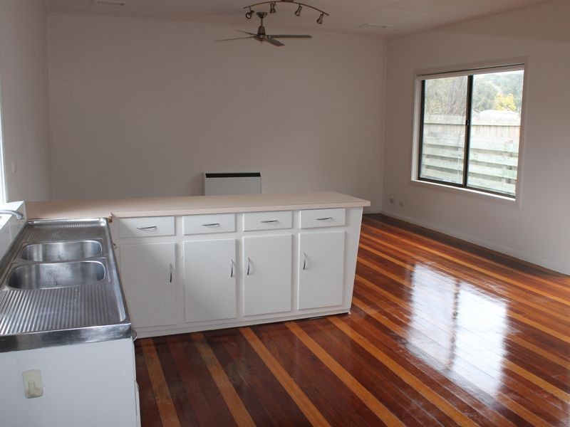 1/36 Powlett Street, Inverloch VIC 3996