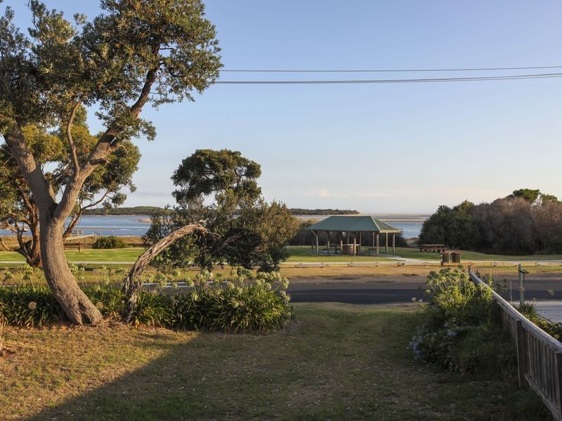 45 The Esplanade, Inverloch VIC 3996