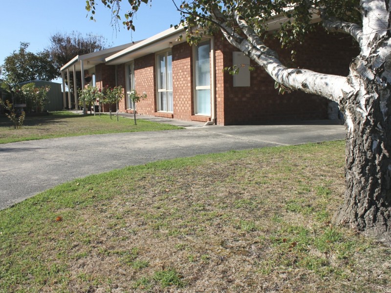 80 Toorak Road, Inverloch VIC 3996