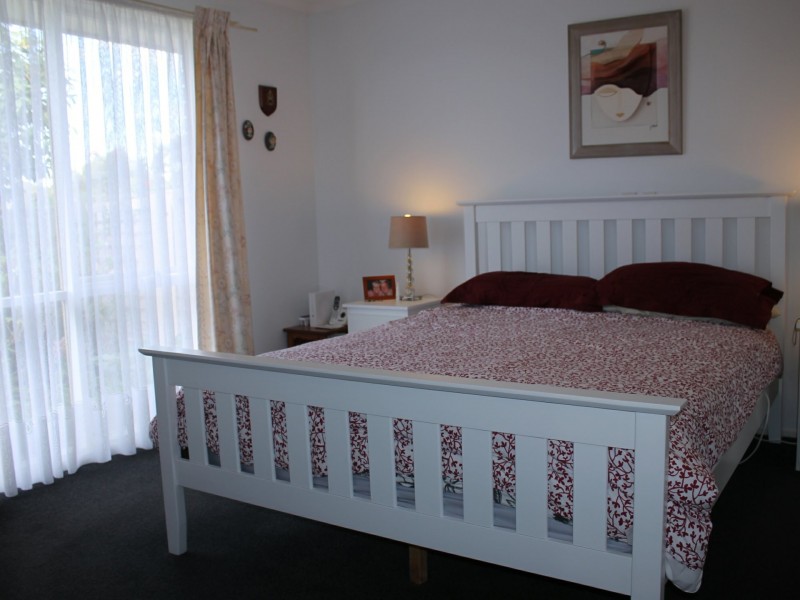 80 Toorak Road, Inverloch VIC 3996