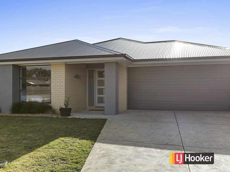 15 Citadel Way, Inverloch VIC 3996