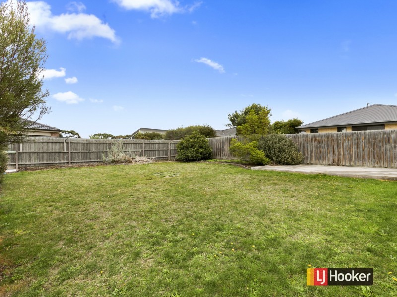 6 Lavender Place, Inverloch VIC 3996