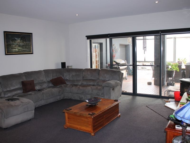 41 Woodland Heath Drive, Inverloch VIC 3996