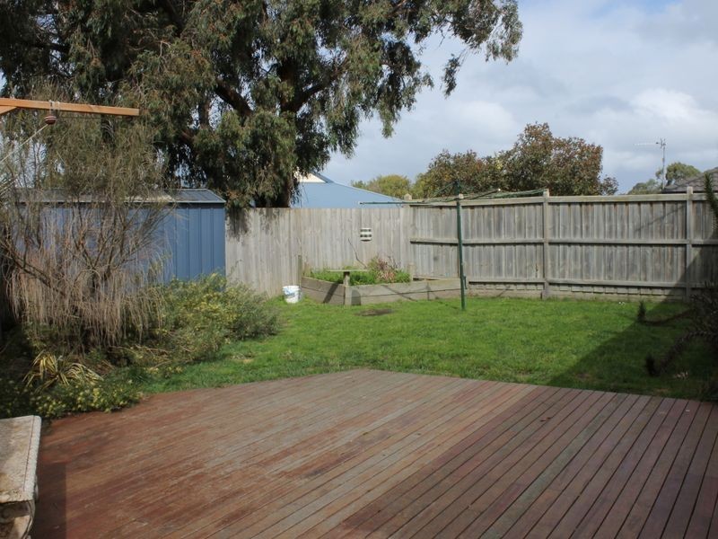 41 Woodland Heath Drive, Inverloch VIC 3996