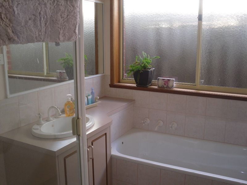 25 Pier Road, Inverloch VIC 3996