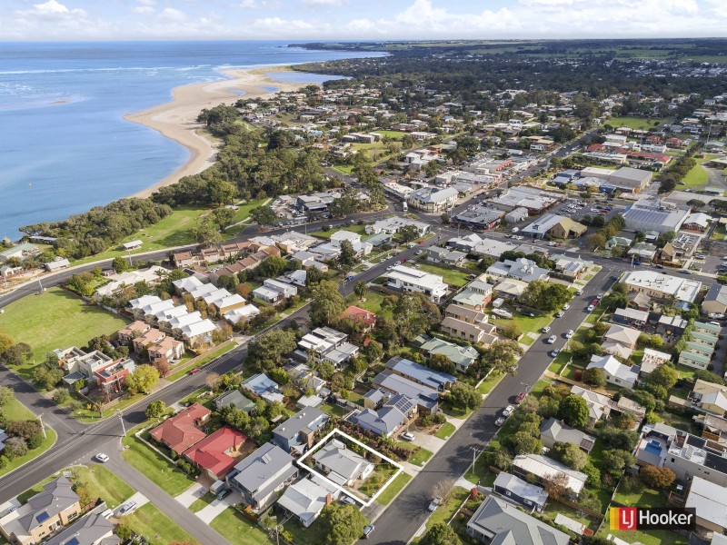 16 High Street, Inverloch VIC 3996