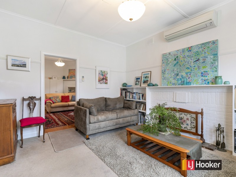 16 High Street, Inverloch VIC 3996