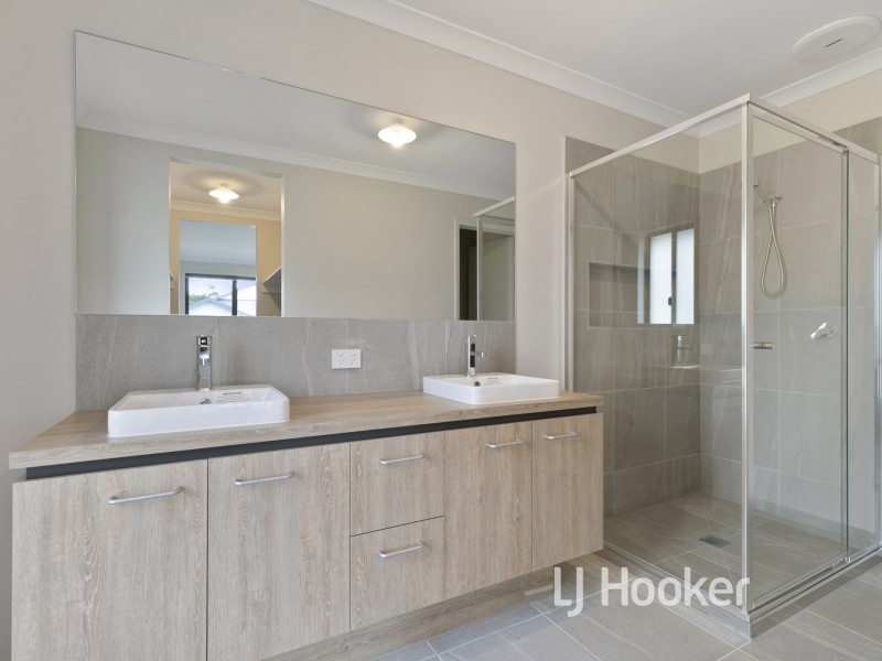 11 Anser Place, Inverloch VIC 3996