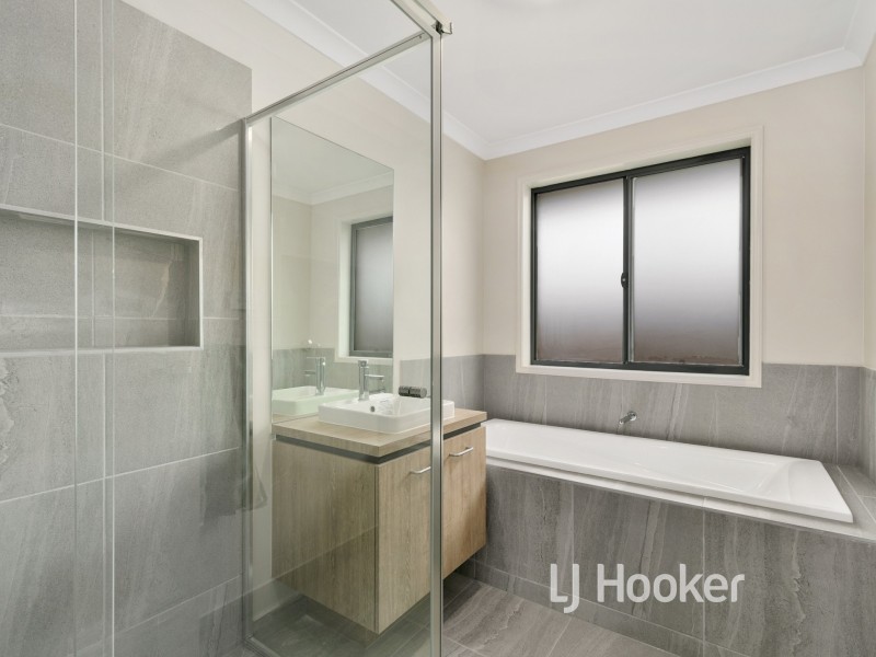 11 Anser Place, Inverloch VIC 3996