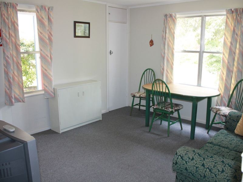 4 Ebor Avenue, Inverloch VIC 3996