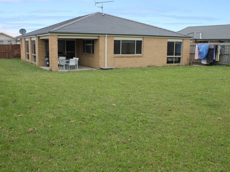 5 Cassinia Street, Inverloch VIC 3996