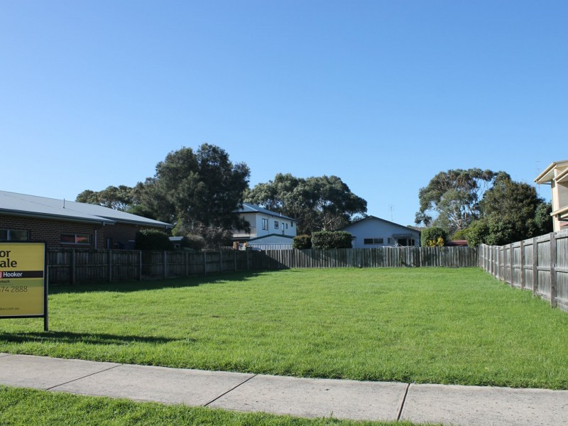 74 Beachcomber Drive, Inverloch VIC 3996