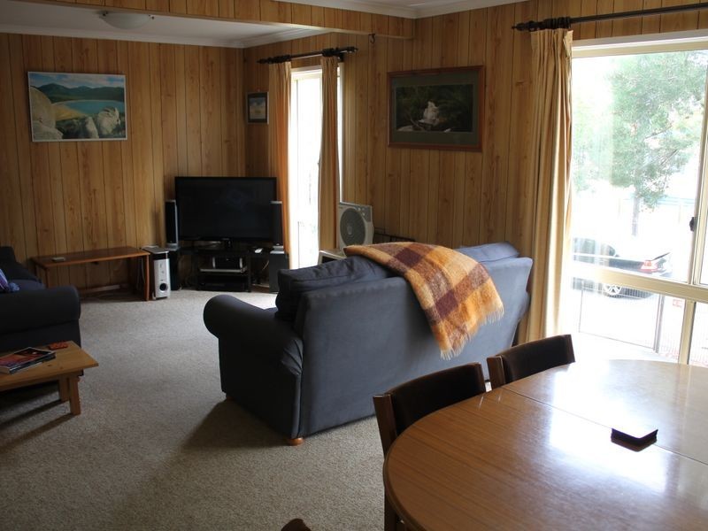 80 Bayview Avenue, Inverloch VIC 3996