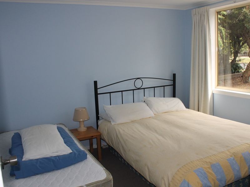 80 Bayview Avenue, Inverloch VIC 3996