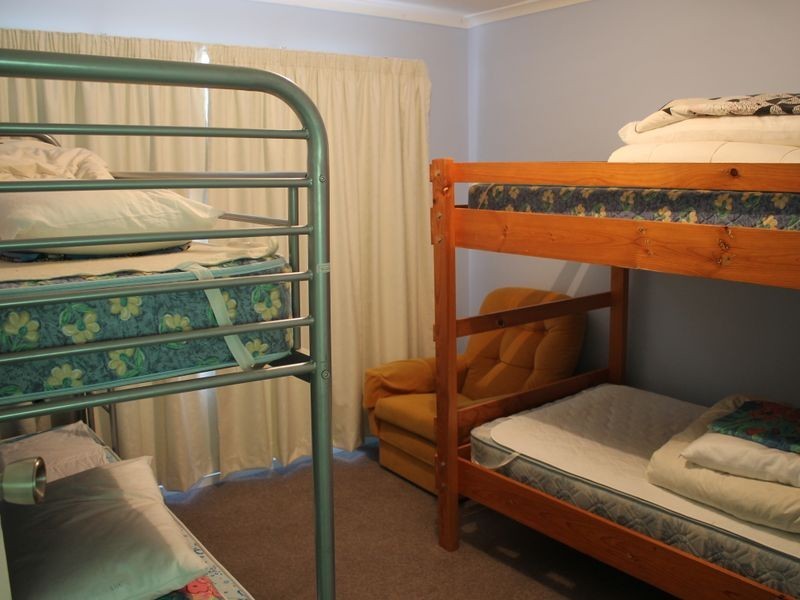 80 Bayview Avenue, Inverloch VIC 3996