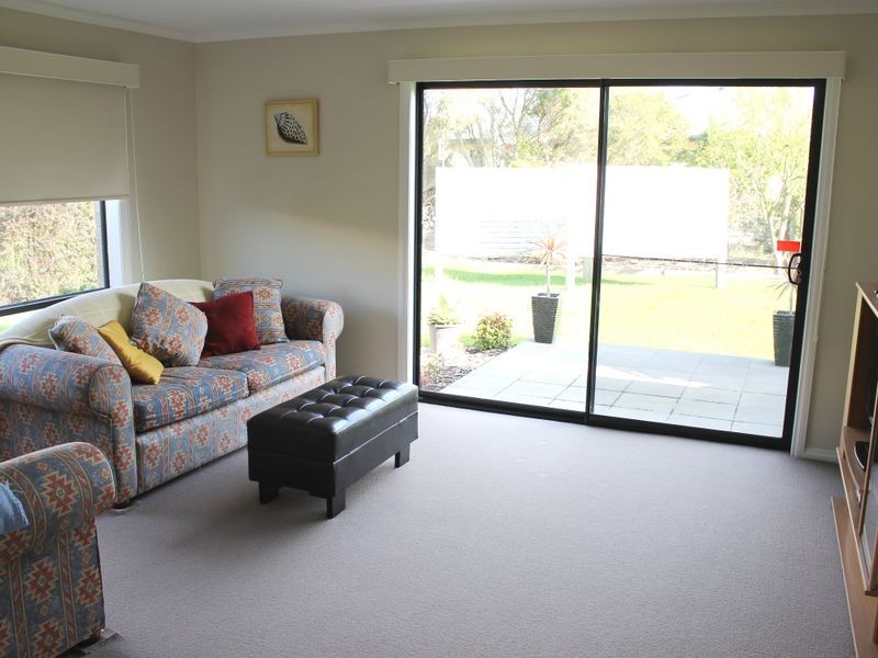 10 Royal Parade, Inverloch VIC 3996