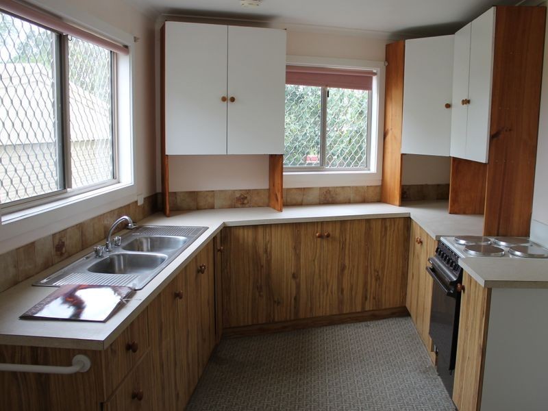 40 Beilby Avenue, Inverloch VIC 3996