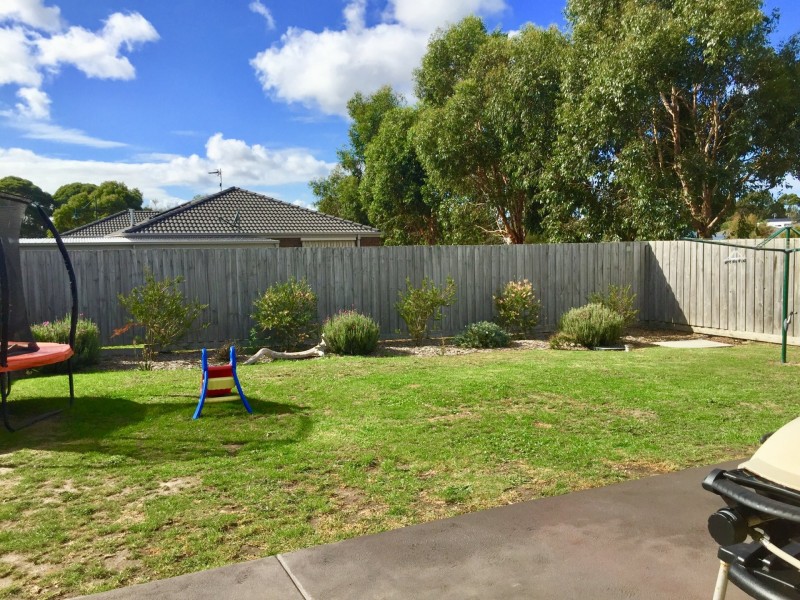 17 Headland Way, Inverloch VIC 3996
