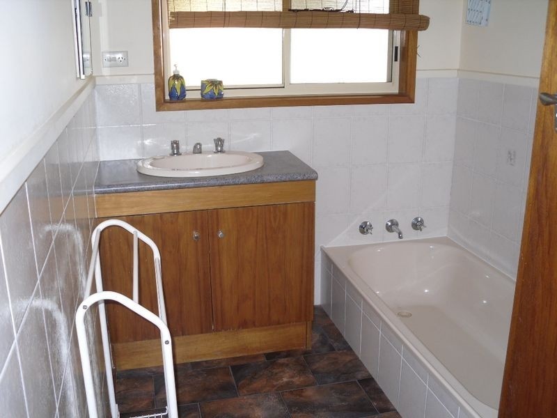 1 Alwyn Court, Inverloch VIC 3996