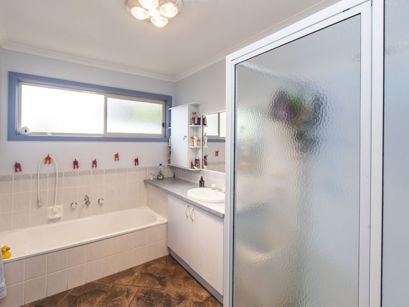 41 Tamara Crescent, Inverloch VIC 3996