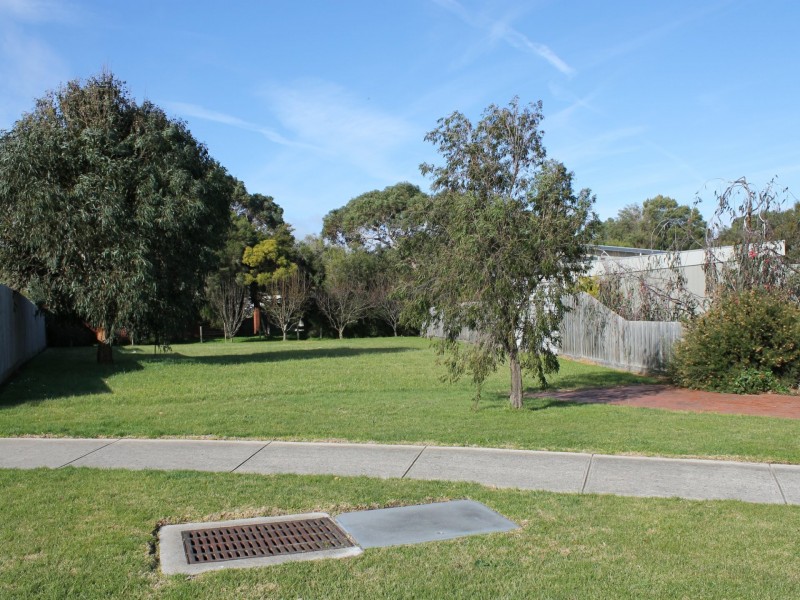 66 Beachcomber Drive, Inverloch VIC 3996