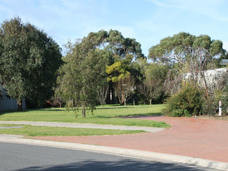 66 Beachcomber Drive, Inverloch VIC 3996