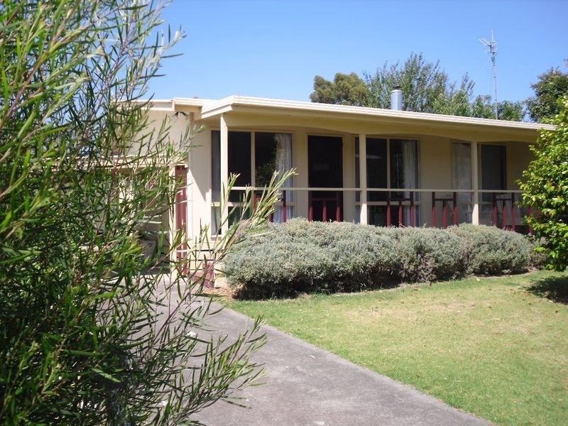 1A Stewart Street, Inverloch VIC 3996