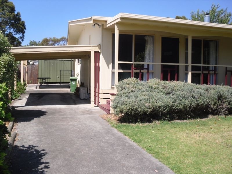 1A Stewart Street, Inverloch VIC 3996