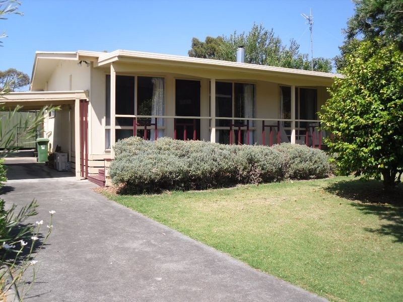 1A Stewart Street, Inverloch VIC 3996