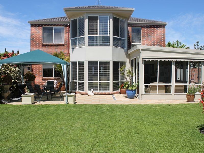 65 Woodland Heath Drive, Inverloch VIC 3996