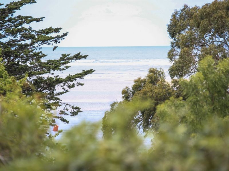 10 Hillside Avenue, Inverloch VIC 3996