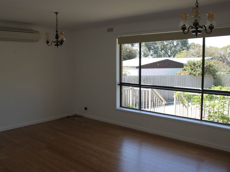 75 Sandymount Avenue, Inverloch VIC 3996