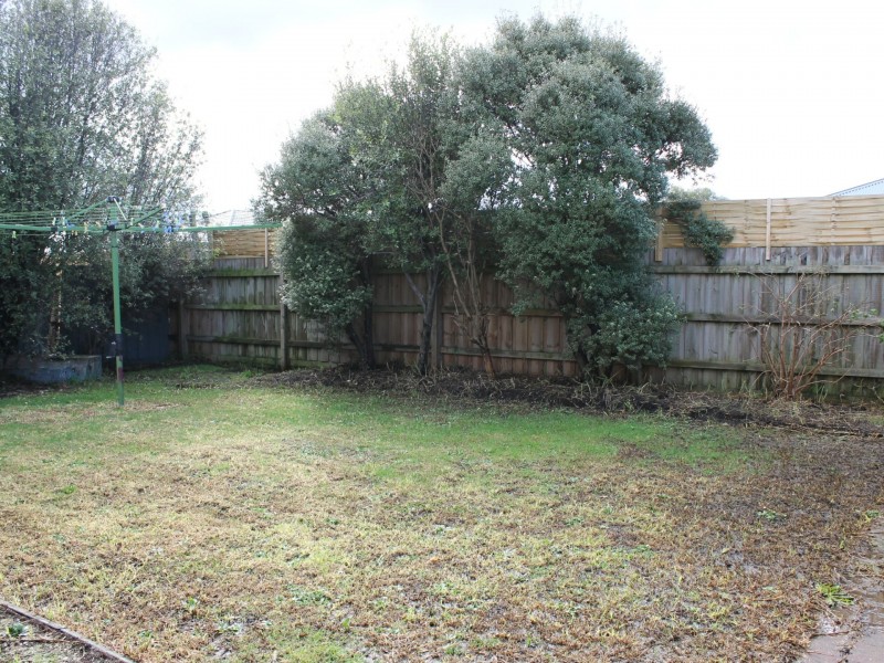 21 Youll Grove, Inverloch VIC 3996